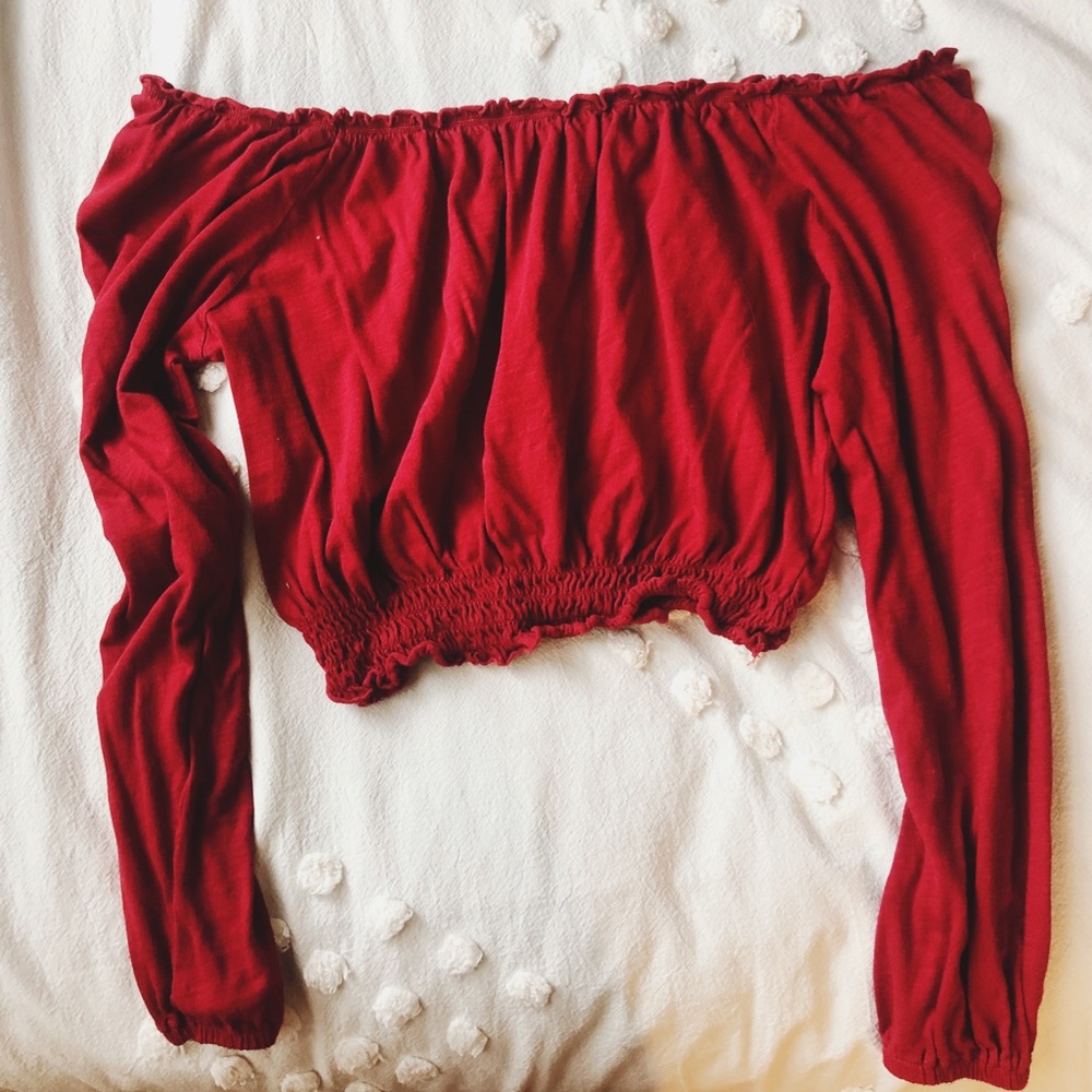 ✨ off the shoulder crop ✨